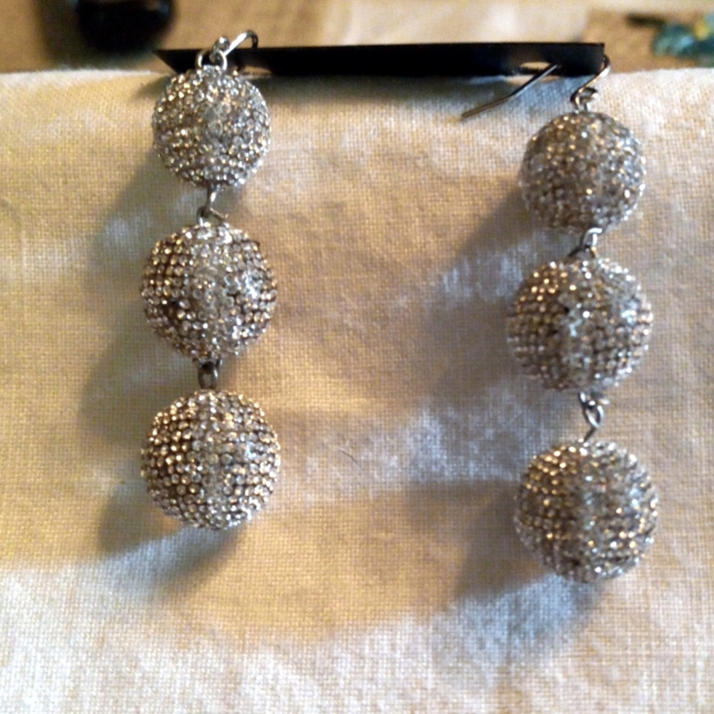 NEIMAN MARCUS 2" Glamorous Earrings